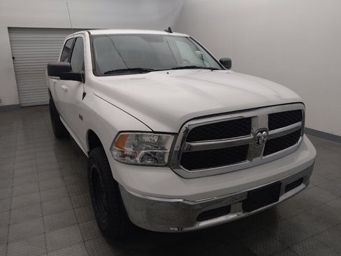 Used 2020 RAM 1500 Classic SLT w/ Luxury Group AWD/4WD image 14
