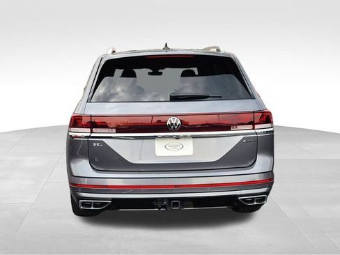 Used 2024 Volkswagen Atlas SEL Premium R-Line AWD/4WD image 4
