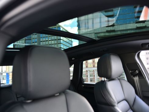 Certified 2026 Porsche Macan AWD/4WD image 20