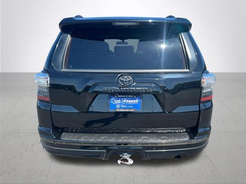 Certified 2019 Toyota 4Runner Limited AWD/4WD image 9
