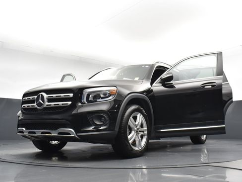 Used 2022 Mercedes-Benz GLB 250 4MATIC image 28