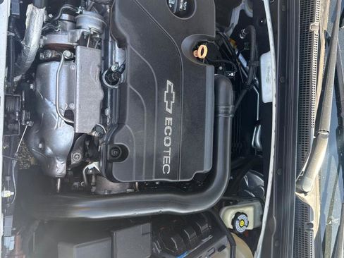 Used 2016 Chevrolet Malibu LT image 23