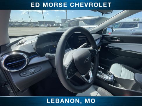New 2026 Chevrolet Trax LT w/ Driver Confidence Package FWD image 10