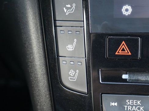 Used 2022 INFINITI QX50 Essential image 7