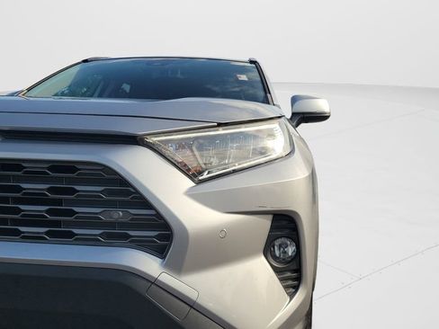 Used 2019 Toyota RAV4 Limited FWD image 26