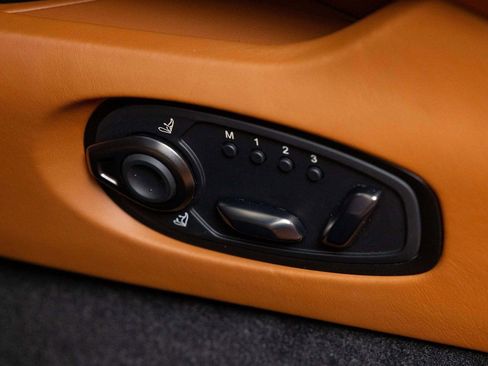 Used 2026 Aston Martin DB12 Convertible image 30