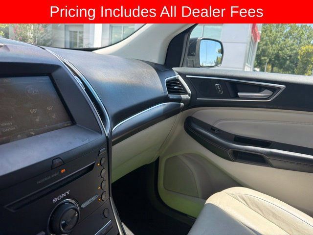 Used 2015 Ford Edge Titanium FWD image 11