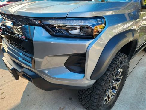 Used 2023 Chevrolet Colorado ZR2 w/ ZR2 Convenience Package III AWD/4WD image 8