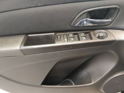 Used 2015 Chevrolet Cruze LT image 27