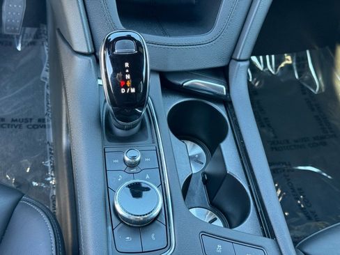 Used 2025 Cadillac XT6 Premium Luxury image 31