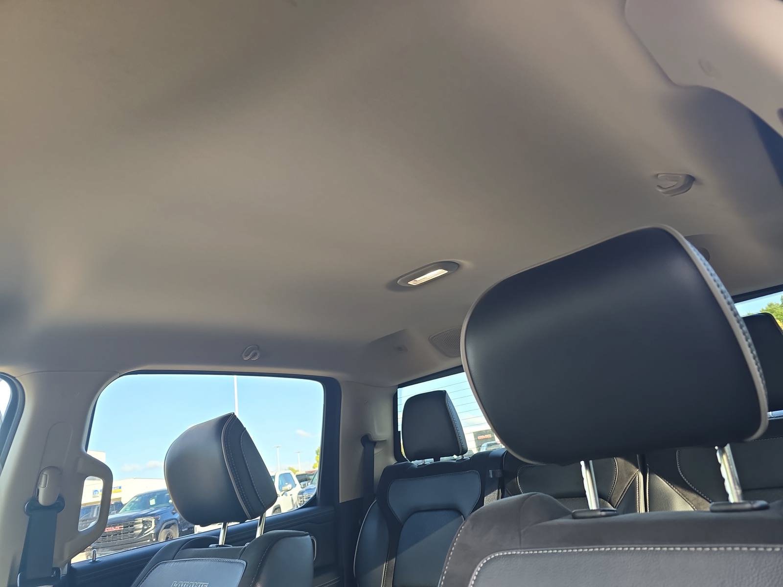Used 2021 RAM 1500 Laramie AWD/4WD image 30