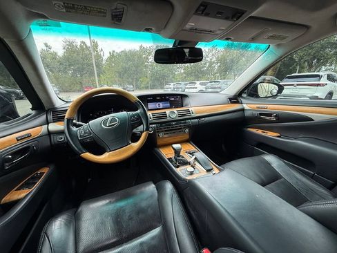 Used 2015 Lexus LS 460 L w/ Ultra Luxury Package AWD/4WD image 18