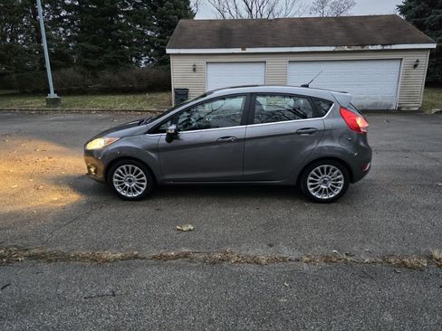 Used 2014 Ford Fiesta Titanium image 6