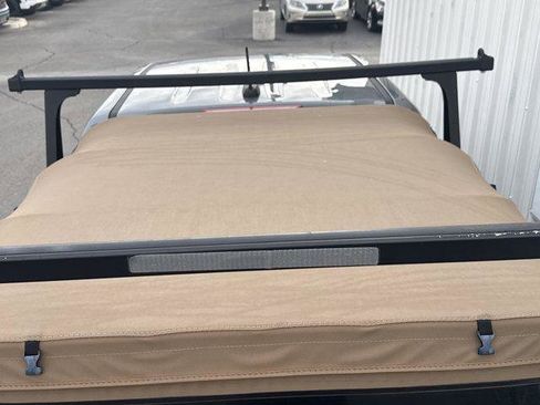 Used 2022 Chevrolet Colorado LT w/ Luxury Package image 6