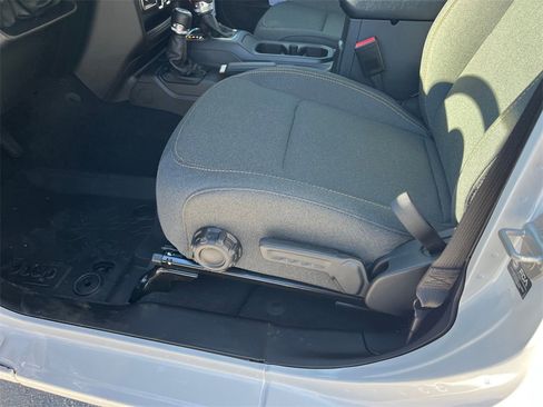 New 2025 Jeep Gladiator Sport image 14