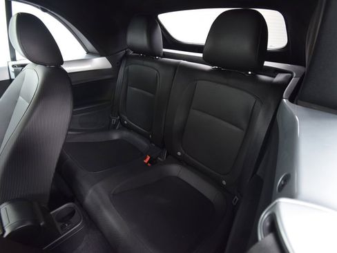 Used 2014 Volkswagen Beetle TDI image 21