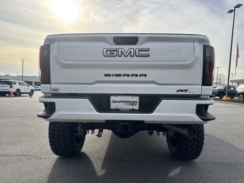 New 2026 GMC Sierra 2500 AT4 w/ AT4 Premium Plus Package image 9