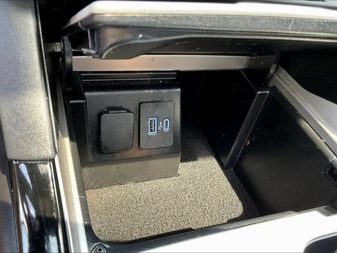 Used 2024 Ford Explorer ST w/ Equipment Group 401A AWD/4WD image 18