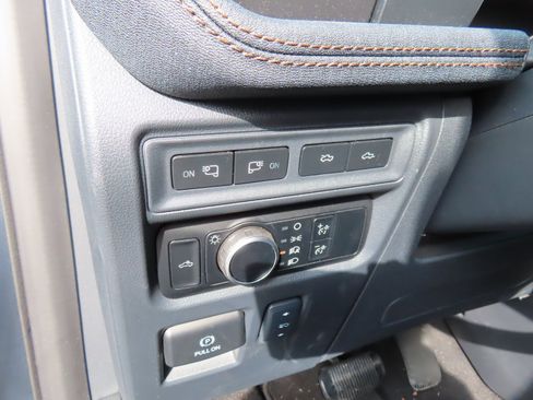 Used 2024 Ford F150 Lightning Lariat image 16