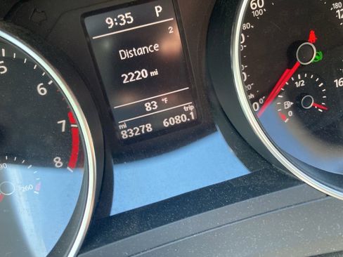 Used 2018 Volkswagen Jetta SE FWD image 15