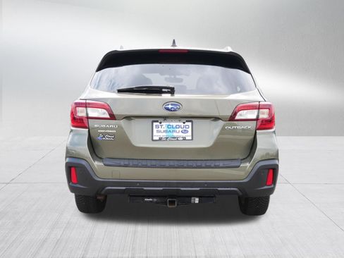 Used 2018 Subaru Outback 2.5i Touring AWD/4WD image 6