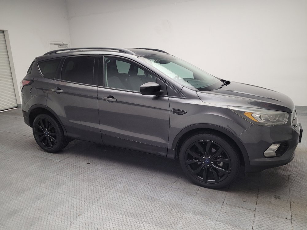 Used 2018 Ford Escape SE w/ SE Sport Appearance Package FWD image 11