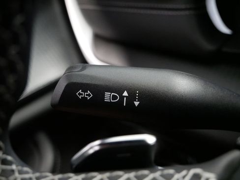 New 2025 Jeep Grand Cherokee Laredo w/ Luxury Tech Group I image 28