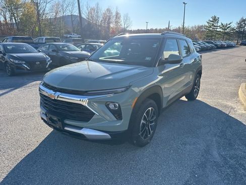 New 2026 Chevrolet TrailBlazer LT w/ LT Cold Weather Package AWD/4WD image 33