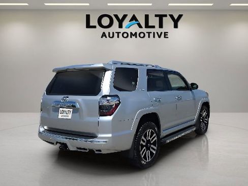 Used 2023 Toyota 4Runner Limited AWD/4WD image 5