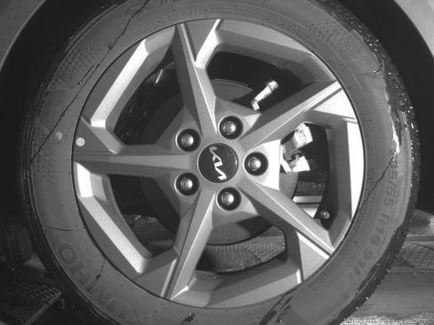 Used 2025 Kia K4 LXS image 14