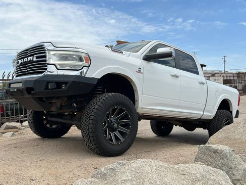 Used 2020 RAM 2500 Laramie AWD/4WD image 2