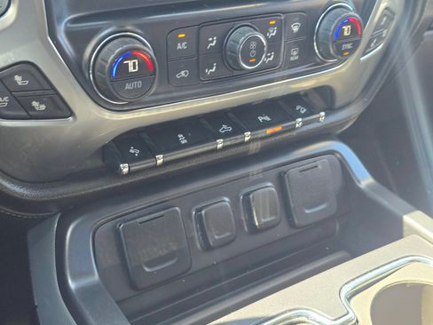Used 2015 Chevrolet Silverado 1500 LTZ Z71 w/ LTZ Plus Package AWD/4WD image 30