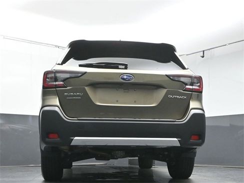 Used 2024 Subaru Outback Limited w/ Popular Package #2 image 39