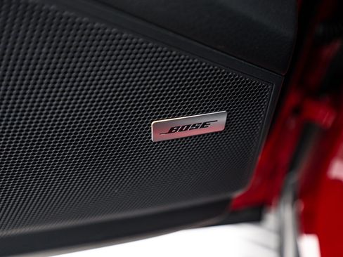 Certified 2025 Porsche Cayenne image 21