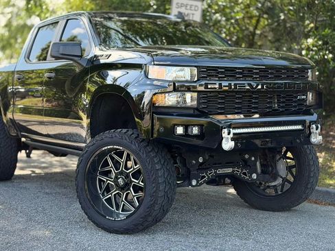 Used 2021 Chevrolet Silverado 1500 Custom Trail Boss w/ Midnight Edition image 8