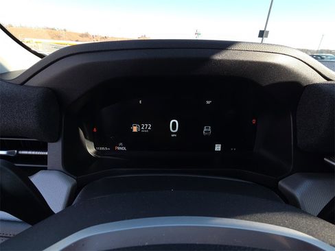 Used 2025 Ford Explorer Active w/ Active Comfort Package image 16