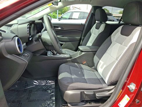 Used 2024 Chevrolet Trax LS image 15