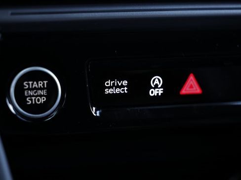 Certified 2025 Audi Q5 Premium Plus w/ Premium Plus image 39