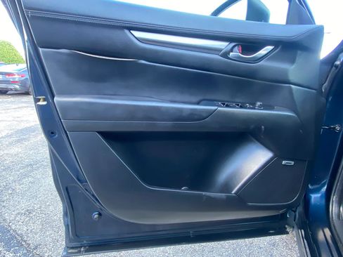 Used 2018 MAZDA CX-5 Touring w/ Preferred Equipment Package AWD/4WD image 16