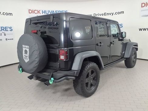 Used 2012 Jeep Wrangler Unlimited Rubicon AWD/4WD image 4