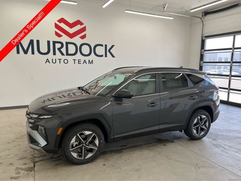 Certified 2025 Hyundai Tucson SEL AWD/4WD image 1