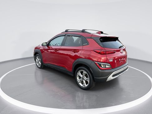 Certified 2022 Hyundai Kona SEL w/ Cargo Package image 6