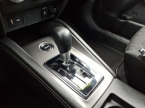 Used 2025 Mitsubishi Outlander Sport S image 19