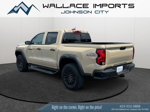 Used 2024 Chevrolet Colorado Trail Boss w/ Advanced Trailering Package AWD/4WD image 3