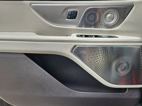 New 2024 Lincoln Nautilus Black Label image 22