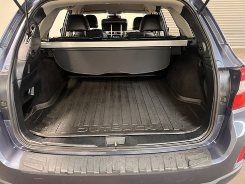 Used 2015 Subaru Outback 2.5i Limited w/ Popular Package #4 image 16