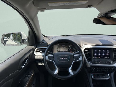 Used 2023 GMC Acadia SLE w/ Driver Convenience Package image 24