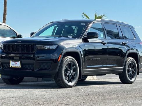 New 2025 Jeep Grand Cherokee L Altitude image 11