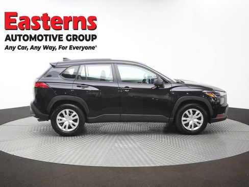 Used 2024 Toyota Corolla Cross L AWD/4WD image 43