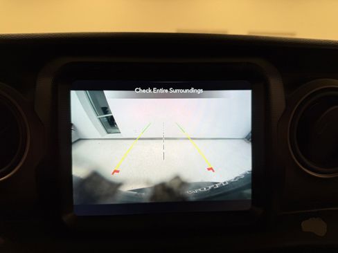 Used 2021 Jeep Wrangler Unlimited Sport image 30